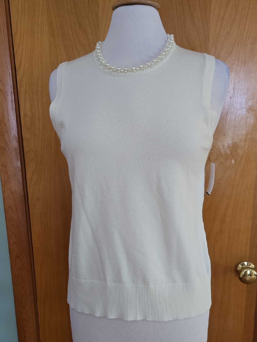 NWT Karl Lagerfeld Sleeveless Sweater, Ivory, with Pearl Neckline Size M